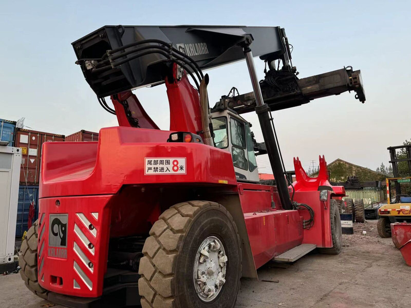 Kalmar DRU450 - Ричстакер: снимка 1 Kalmar DRU450 - Ричстакер: снимка 1