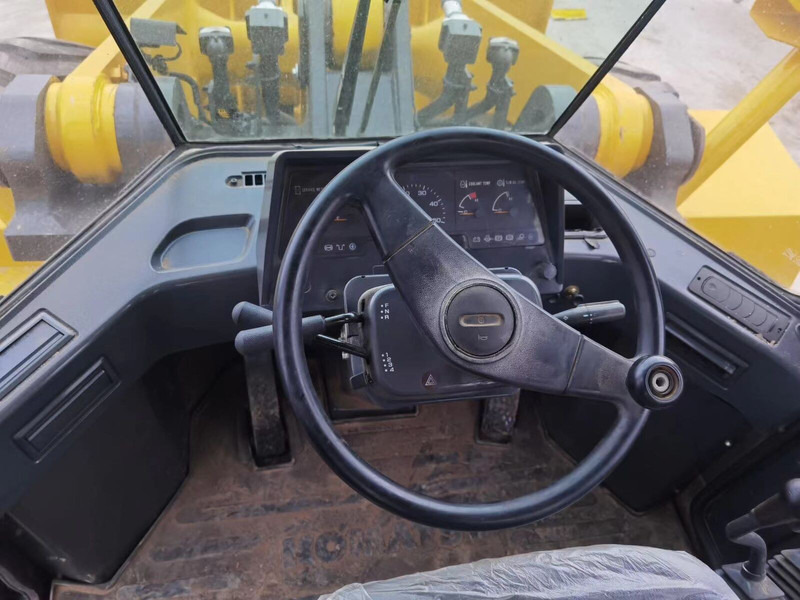 Komatsu WA470-3 - Колесен товарач: снимка 5 Komatsu WA470-3 - Колесен товарач: снимка 5