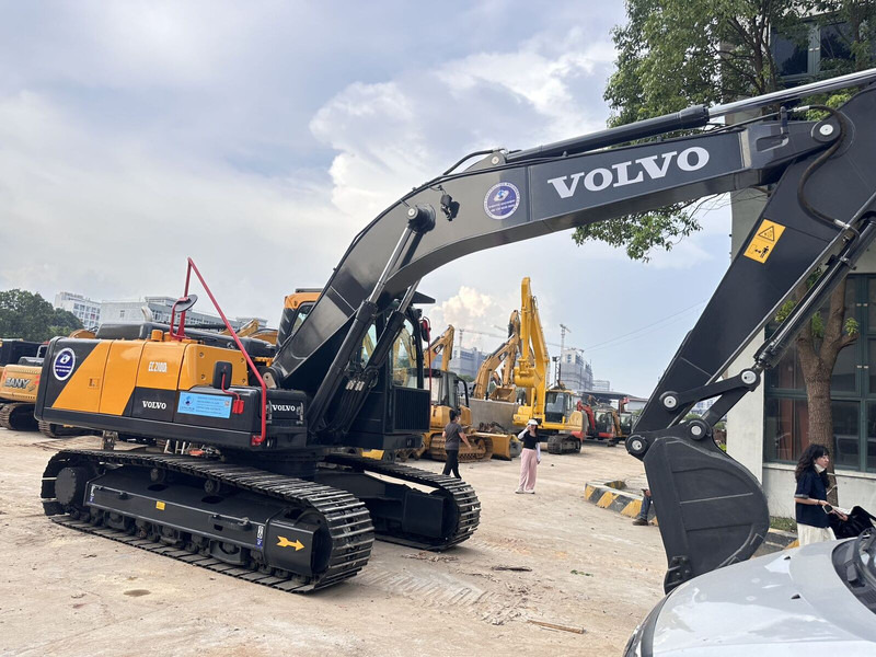 Volvo EC210DL - Верижен багер: снимка 2 Volvo EC210DL - Верижен багер: снимка 2