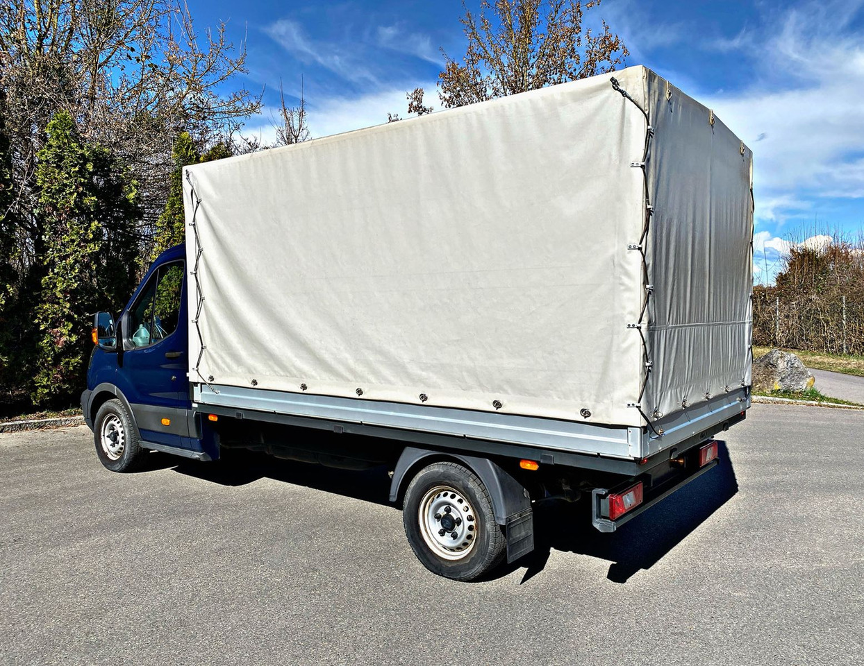 Ford Pritsche Plane L3 Einzelkabine|4x4|Standheizung - Брезентов бус: снимка 5 Ford Pritsche Plane L3 Einzelkabine|4x4|Standheizung - Брезентов бус: снимка 5
