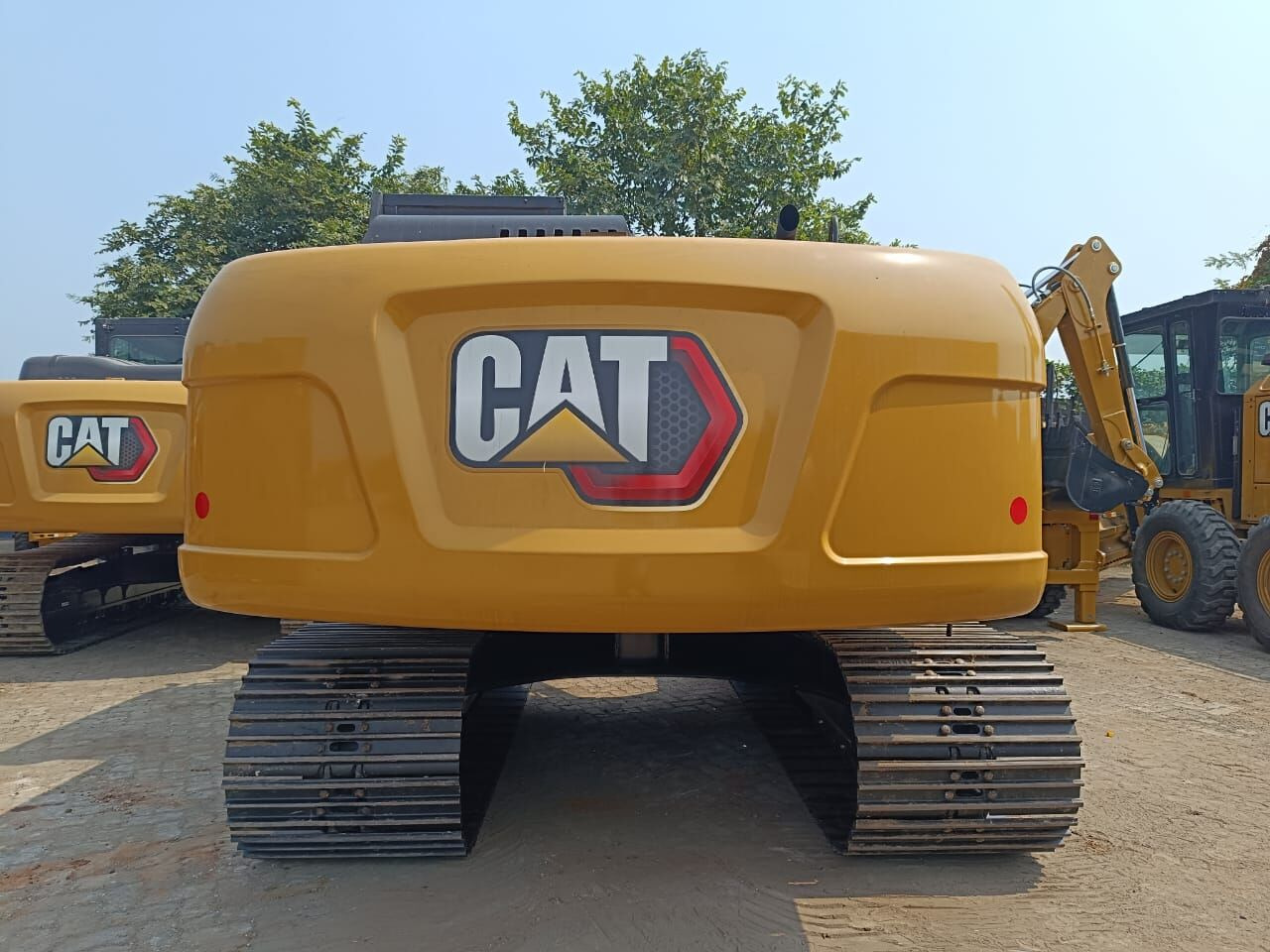 New Caterpillar 320D3GC tracked excavator - Верижен багер: снимка 2 New Caterpillar 320D3GC tracked excavator - Верижен багер: снимка 2