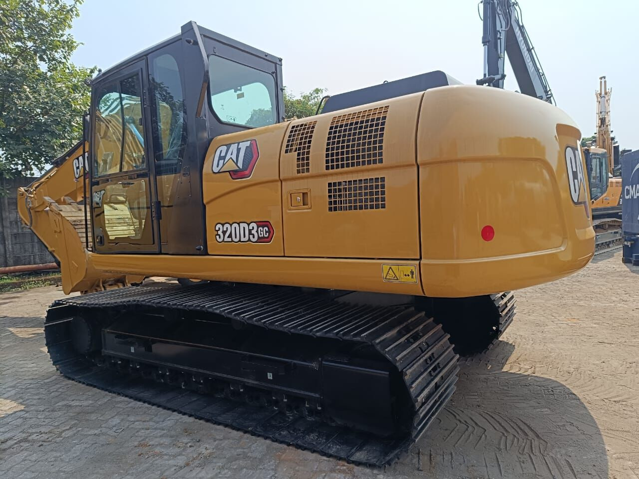 New Caterpillar 320D3GC tracked excavator - Верижен багер: снимка 5 New Caterpillar 320D3GC tracked excavator - Верижен багер: снимка 5