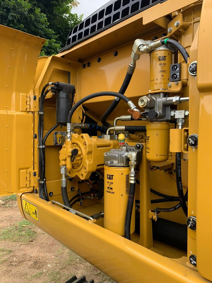 New Caterpillar 323D3 tracked excavator - Верижен багер: снимка 3 New Caterpillar 323D3 tracked excavator - Верижен багер: снимка 3