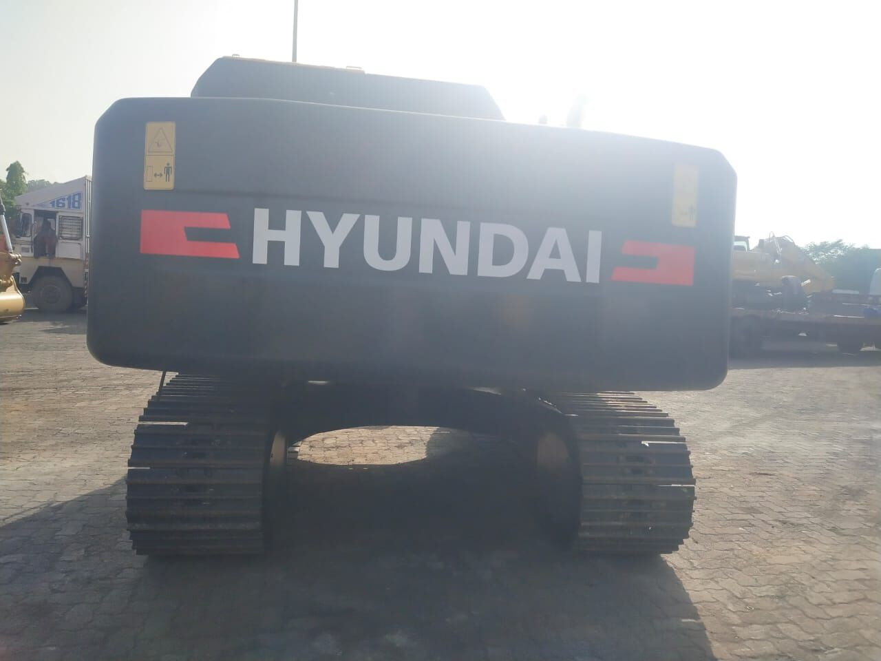 New Hyundai R210 tracked excavator - Верижен багер: снимка 5 New Hyundai R210 tracked excavator - Верижен багер: снимка 5