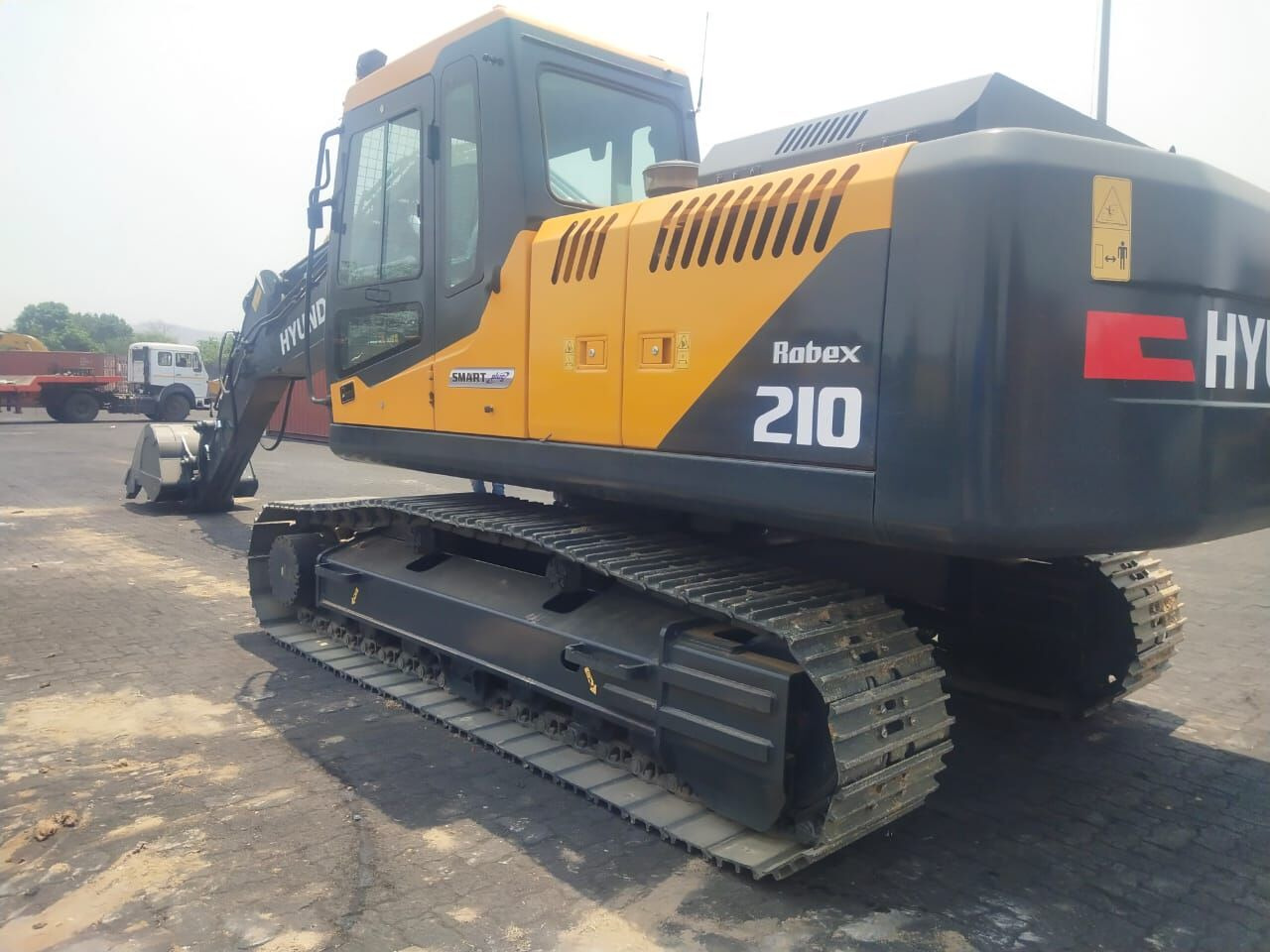 New Hyundai R210 tracked excavator - Верижен багер: снимка 3 New Hyundai R210 tracked excavator - Верижен багер: снимка 3
