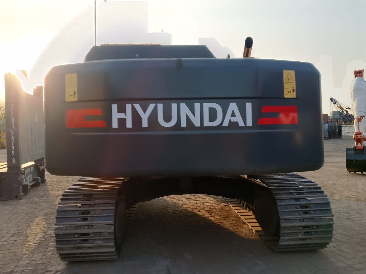 New Hyundai R215L tracked excavator - Верижен багер: снимка 5 New Hyundai R215L tracked excavator - Верижен багер: снимка 5