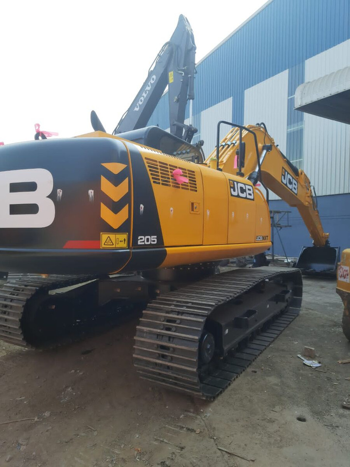 New JCB JS 200 tracked excavator - Верижен багер: снимка 3 New JCB JS 200 tracked excavator - Верижен багер: снимка 3