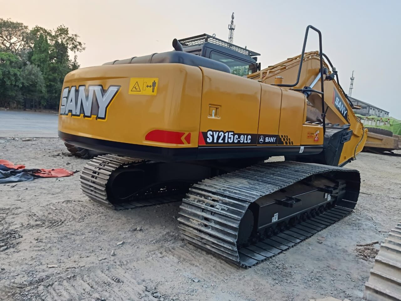 New Sany SY 215 MITSUBISHI ENGINE tracked excavator - Верижен багер: снимка 3 New Sany SY 215 MITSUBISHI ENGINE tracked excavator - Верижен багер: снимка 3