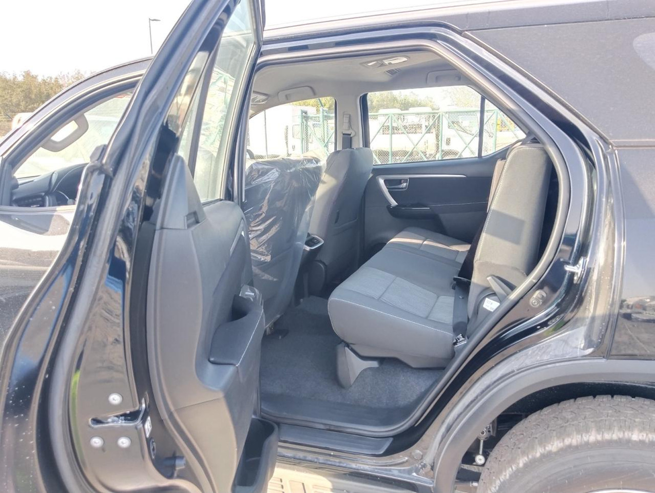 Нови Лек автомобил TOYOTA 2.7L SR5: снимка 6