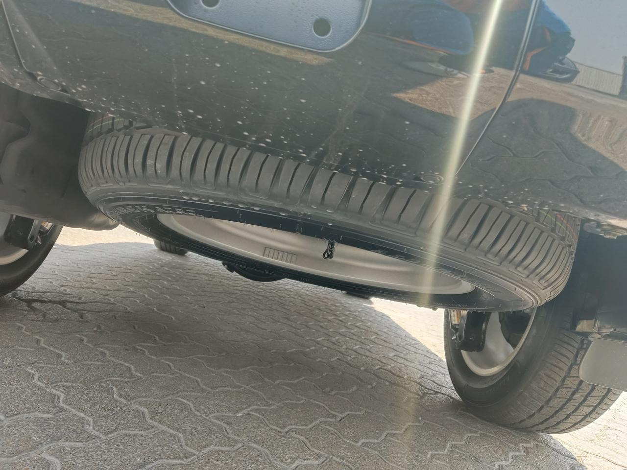 Toyota Land Cruiser VXR - Лек автомобил: снимка 4 Toyota Land Cruiser VXR - Лек автомобил: снимка 4