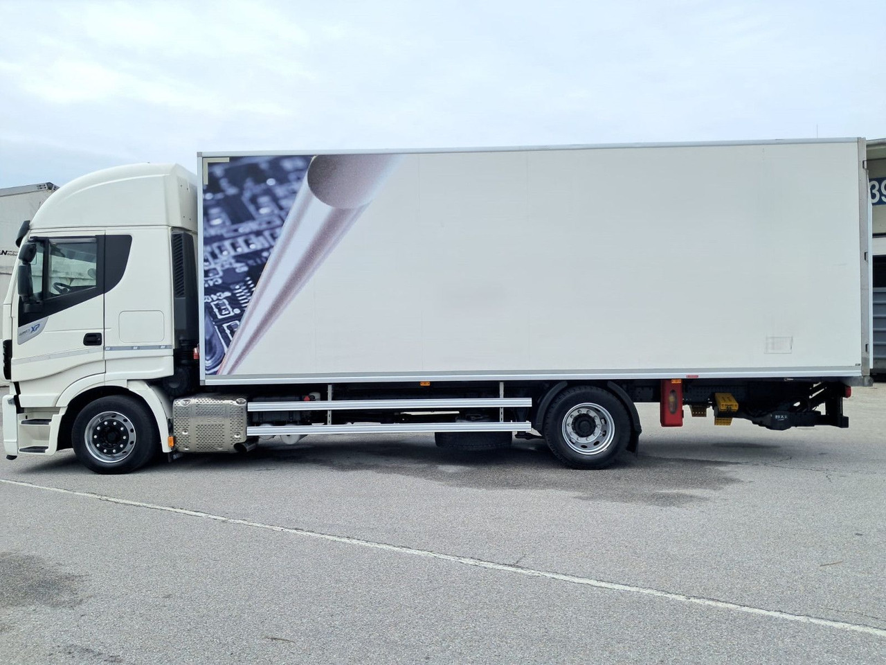 Iveco Stralis 460 Kühlkoffer | LBW | Klima | Retar - Рефрижератор камион: снимка 4 Iveco Stralis 460 Kühlkoffer | LBW | Klima | Retar - Рефрижератор камион: снимка 4