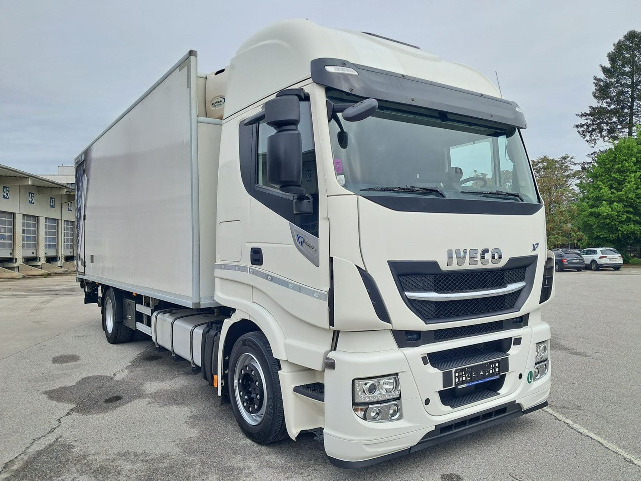 Iveco Stralis 460 Kühlkoffer | LBW | Klima | Retar - Рефрижератор камион: снимка 2 Iveco Stralis 460 Kühlkoffer | LBW | Klima | Retar - Рефрижератор камион: снимка 2