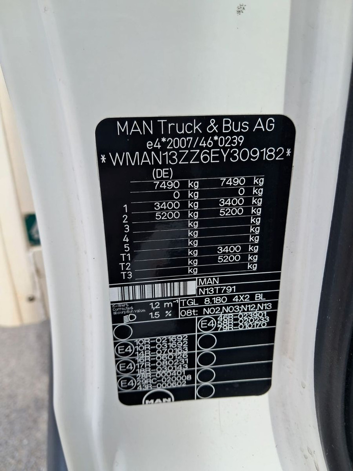 Камион фургон MAN TGL 8.180 Koffer mit LBW | Klima | Diff. | Tempo: снимка 20