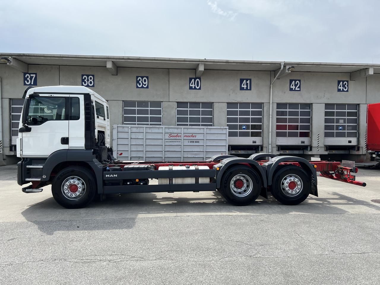 MAN TGS 26 510 Lenk-Liftachse | Retarder | Klima - Шаси кабина: снимка 4 MAN TGS 26 510 Lenk-Liftachse | Retarder | Klima - Шаси кабина: снимка 4