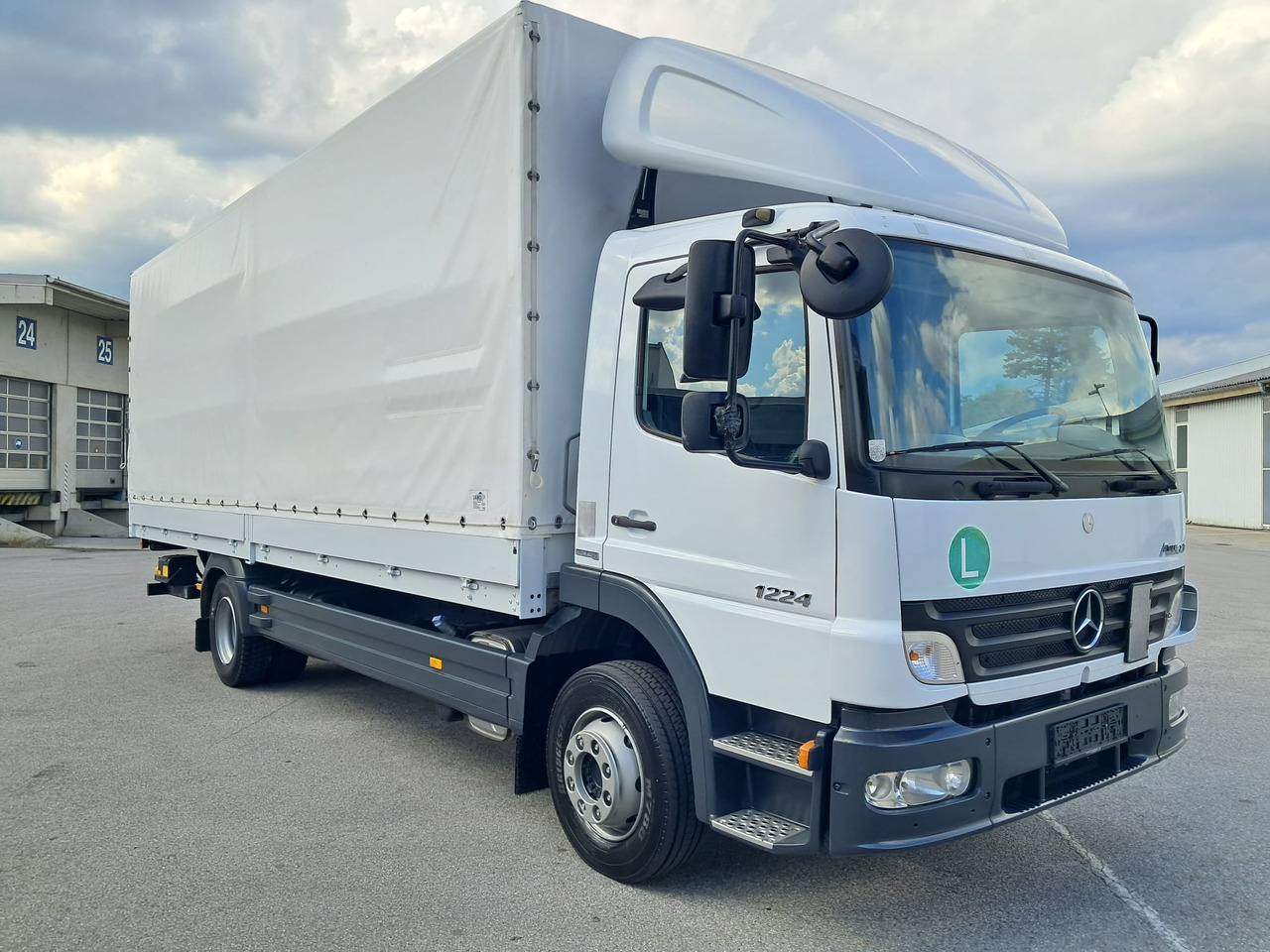 MERCEDES-BENZ ATEGO 12 24 Plane LBW | Klima | Schaltgetriebe - Камион с брезент: снимка 2 MERCEDES-BENZ ATEGO 12 24 Plane LBW | Klima | Schaltgetriebe - Камион с брезент: снимка 2