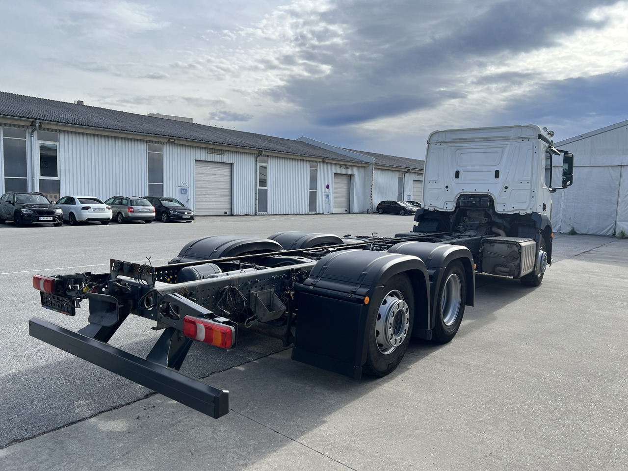 MERCEDES-BENZ Antos 25 40 | Standheizung | Klima | Liftachse - Шаси кабина: снимка 3 MERCEDES-BENZ Antos 25 40 | Standheizung | Klima | Liftachse - Шаси кабина: снимка 3