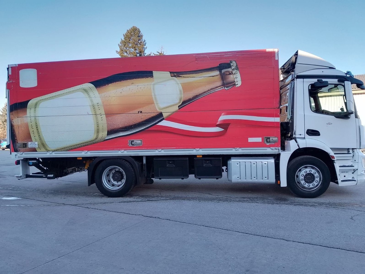 Mercedes-Benz ANTOS 18 30| Getränkew.| Klima| Luftgef| EZ 2014 - За напитки камион: снимка 5 Mercedes-Benz ANTOS 18 30| Getränkew.| Klima| Luftgef| EZ 2014 - За напитки камион: снимка 5