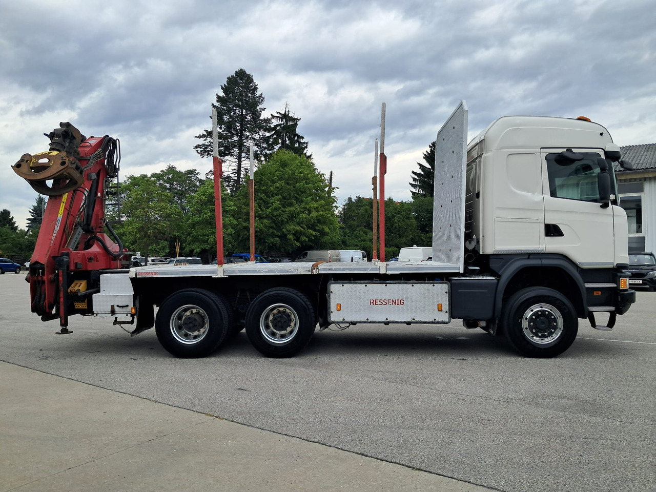 SCANIA G 490 6x6 Blatt-Blatt | Klima | Schaltgetriebe | Euro 6 | Penz-Kran 12Z | - Камион за дърва, Камион с кран: снимка 3 SCANIA G 490 6x6 Blatt-Blatt | Klima | Schaltgetriebe | Euro 6 | Penz-Kran 12Z | - Камион за дърва, Камион с кран: снимка 3
