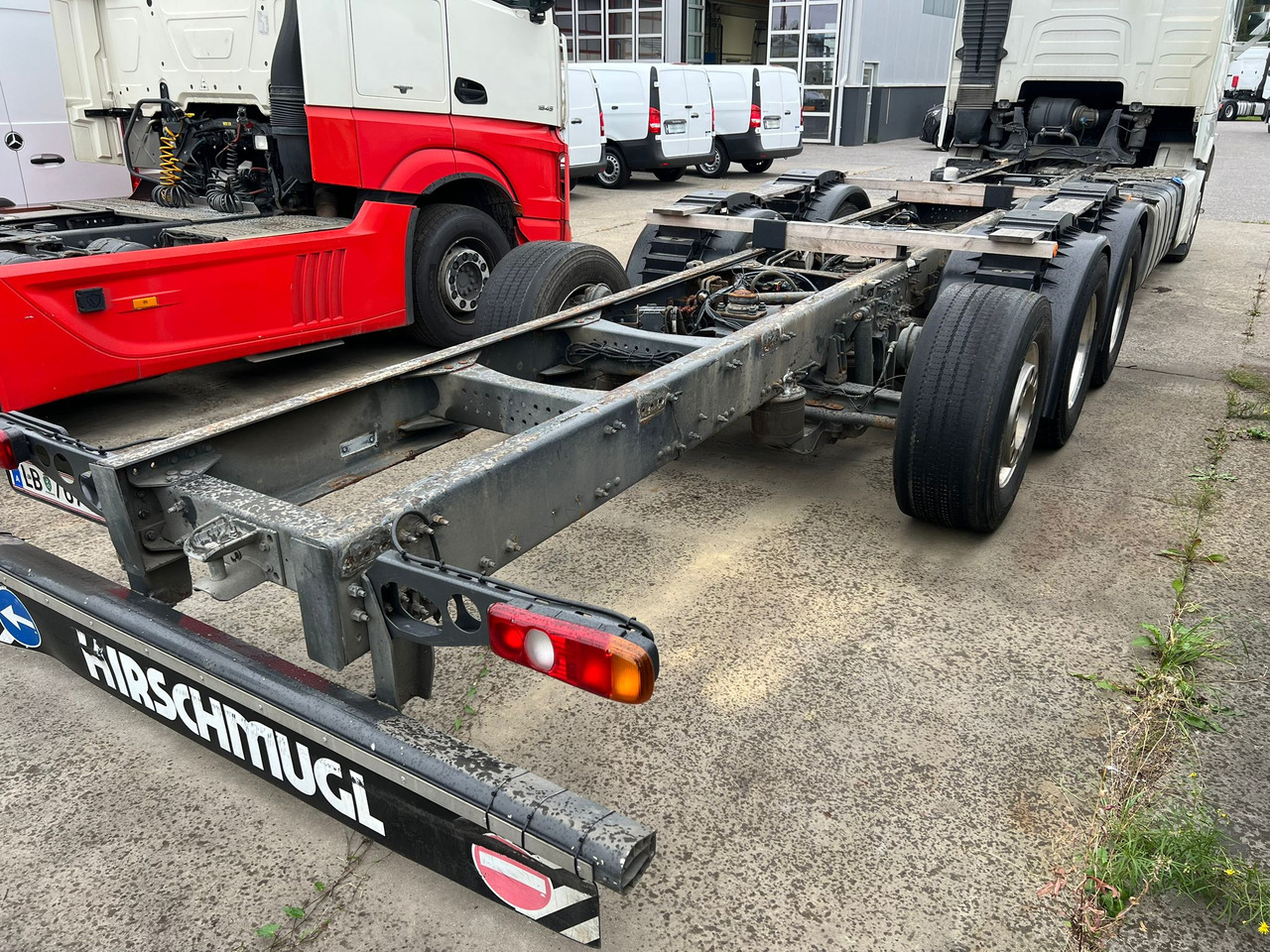VOLVO FH 540 8x4 Fahrgestell - Шаси кабина: снимка 4 VOLVO FH 540 8x4 Fahrgestell - Шаси кабина: снимка 4