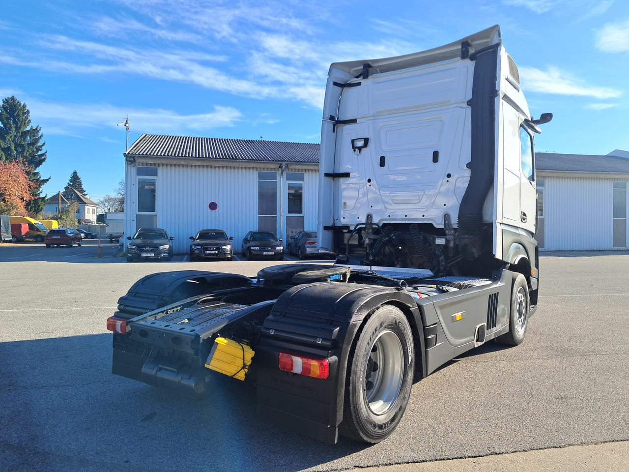 MERCEDES-BENZ Actros 18 45 | Retarder | Standklima | 4 Stück MP5 - Влекач: снимка 4 MERCEDES-BENZ Actros 18 45 | Retarder | Standklima | 4 Stück MP5 - Влекач: снимка 4