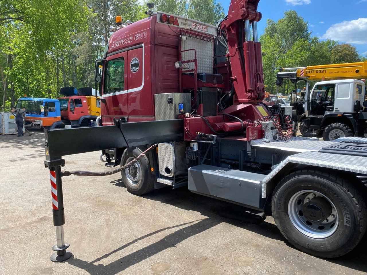 Mercedes-Benz ACTROS 3348 Kran HMF3720K4 Fly-Jip Fun k Klima - Камион с кран: снимка 5 Mercedes-Benz ACTROS 3348 Kran HMF3720K4 Fly-Jip Fun k Klima - Камион с кран: снимка 5