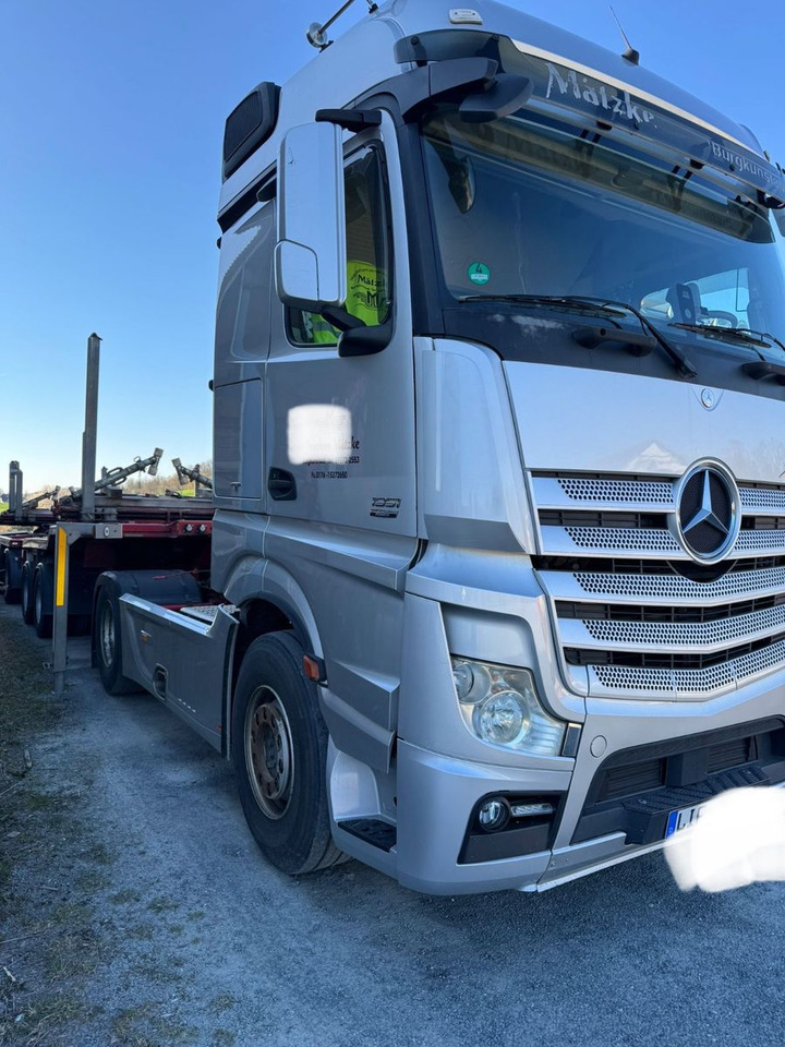 Mercedes-Benz Actros 1851 TÜV NEU TOP ZUSTAND - Влекач: снимка 1 Mercedes-Benz Actros 1851 TÜV NEU TOP ZUSTAND - Влекач: снимка 1