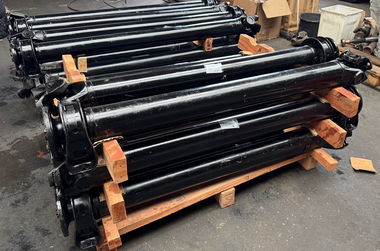 MAN - Карданні вали: снимка 1 MAN - Карданні вали: снимка 1