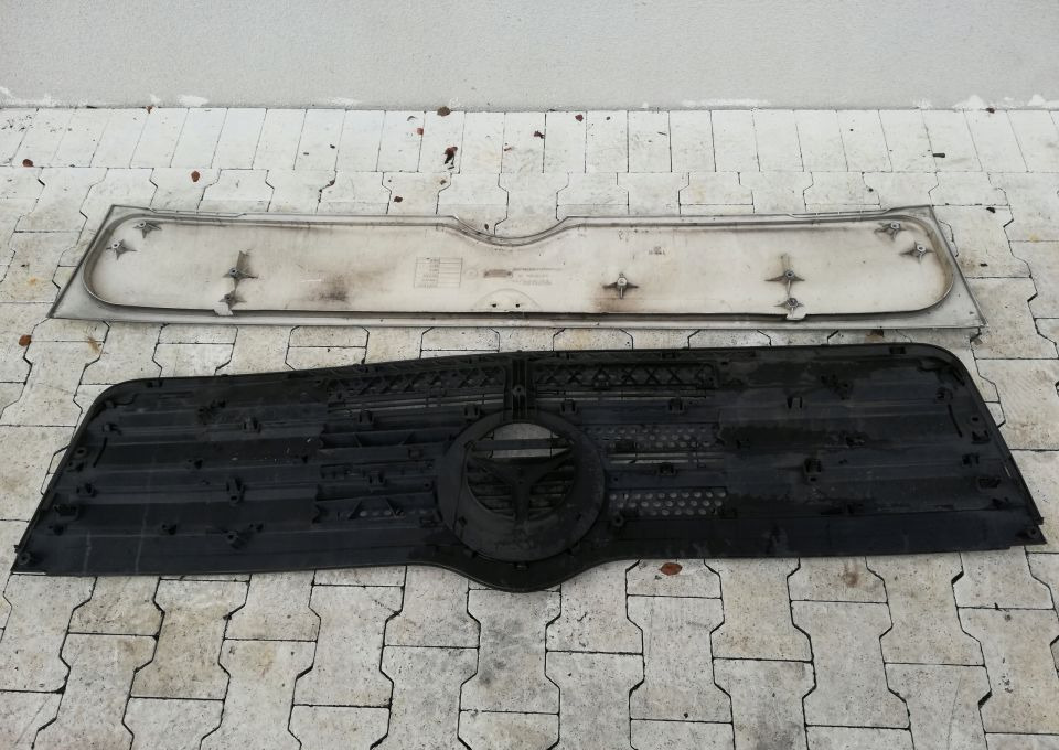 ATRAPA GRILL MASKA MERCEDES ATEGO EURO6 - Капо за Камион: снимка 4 ATRAPA GRILL MASKA MERCEDES ATEGO EURO6 - Капо за Камион: снимка 4
