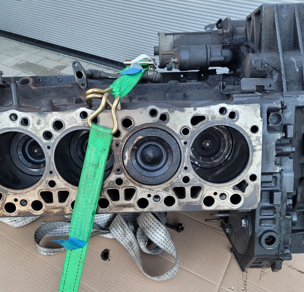 BLOK SILNIKA IVECO EUROCARGO E6 - Двигател за Камион: снимка 2 BLOK SILNIKA IVECO EUROCARGO E6 - Двигател за Камион: снимка 2