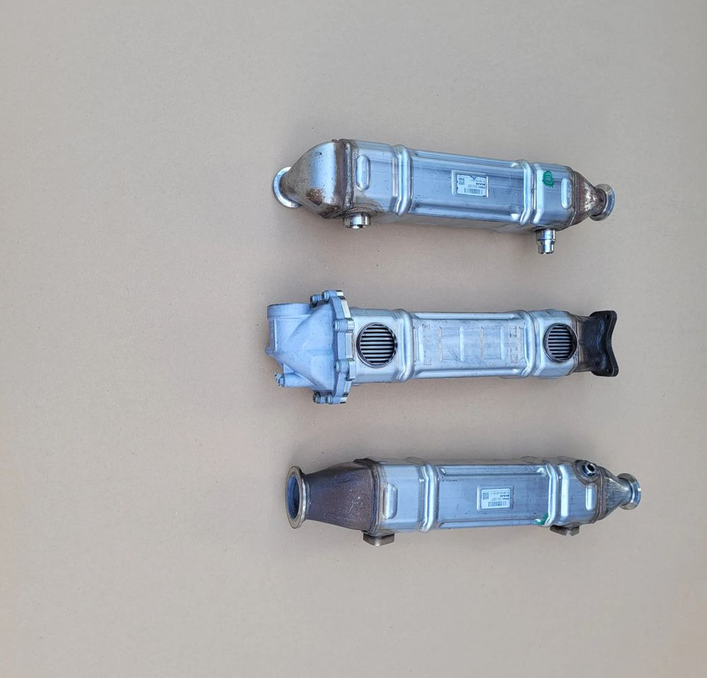 CHŁODNICA EGR MAN TGX TGS TGM ORYGINAŁ 51.08152-5013 , 51.08152-5011 CHWALIM116 - EGR охладител за Камион: снимка 2 CHŁODNICA EGR MAN TGX TGS TGM ORYGINAŁ 51.08152-5013 , 51.08152-5011 CHWALIM116 - EGR охладител за Камион: снимка 2