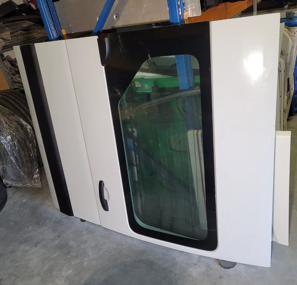 DRZWI RENAULT MASTER PRZESUWNE BOCZNE. - Врата и части за Лекотоварен автомобил: снимка 1 DRZWI RENAULT MASTER PRZESUWNE BOCZNE. - Врата и части за Лекотоварен автомобил: снимка 1