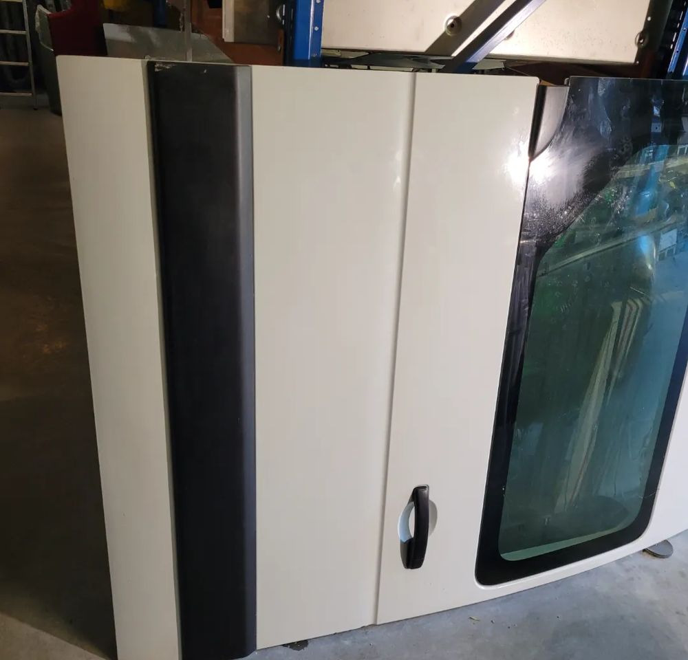 DRZWI RENAULT MASTER PRZESUWNE BOCZNE. - Врата и части за Лекотоварен автомобил: снимка 2 DRZWI RENAULT MASTER PRZESUWNE BOCZNE. - Врата и части за Лекотоварен автомобил: снимка 2