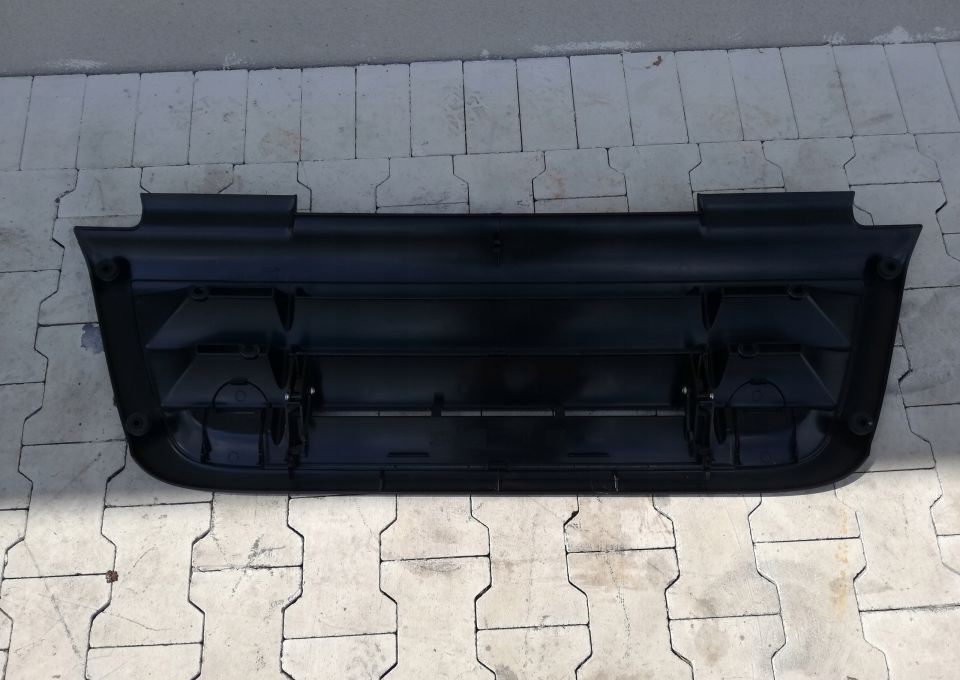 GRILL ATRAPA DAF CF NOWY ORYGINAŁ 1784453 - Радиаторна решетка за Камион: снимка 4 GRILL ATRAPA DAF CF NOWY ORYGINAŁ 1784453 - Радиаторна решетка за Камион: снимка 4