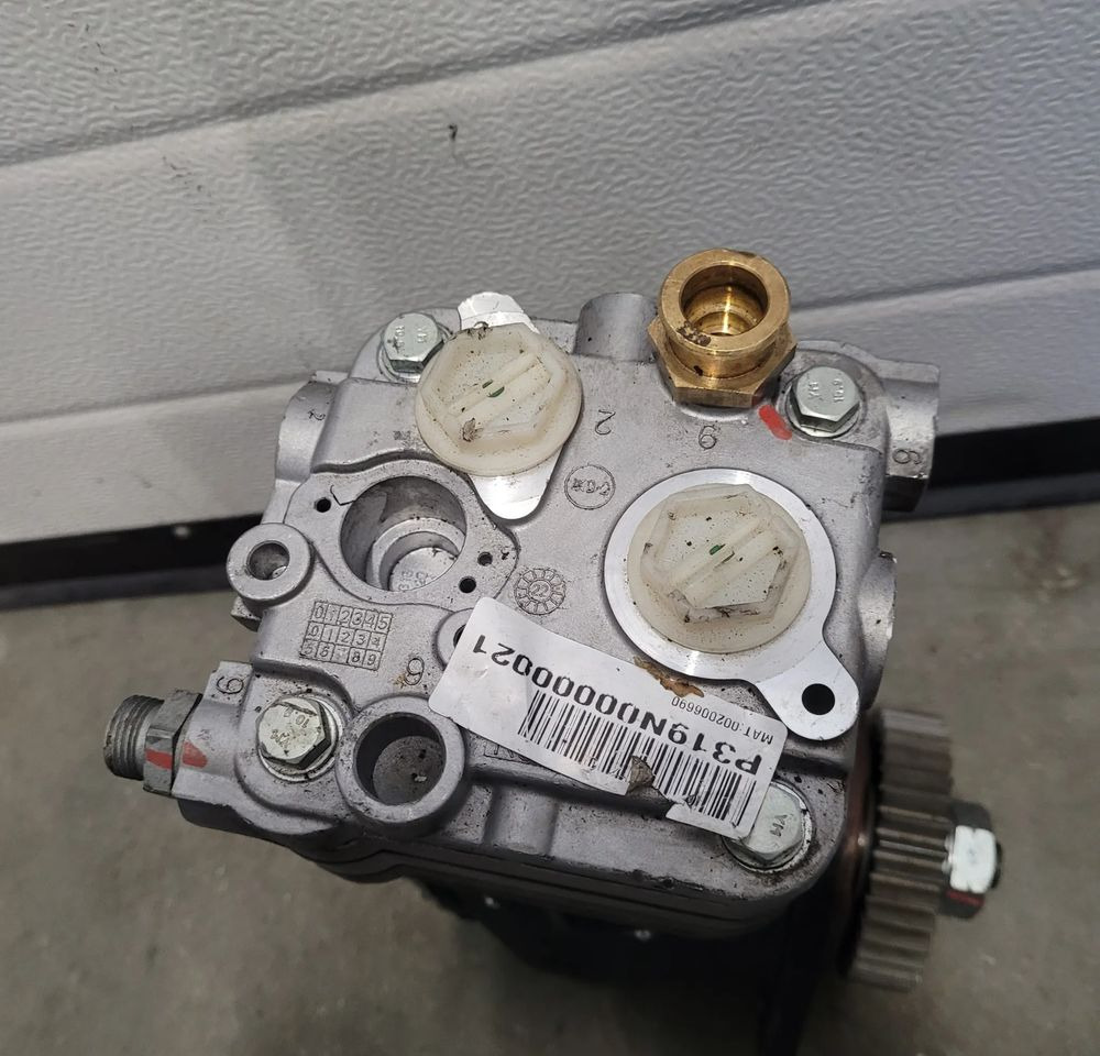 KOMPRESOR IVECO ORYGINAŁ OM 504016818 CHWALIM116 - Компресор за Камион: снимка 3 KOMPRESOR IVECO ORYGINAŁ OM 504016818 CHWALIM116 - Компресор за Камион: снимка 3