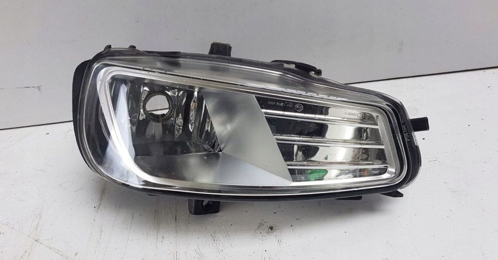 LAMPA HALOGEN MERCEDES ANTOS A9608201956 - Преден фар за Камион: снимка 1 LAMPA HALOGEN MERCEDES ANTOS A9608201956 - Преден фар за Камион: снимка 1