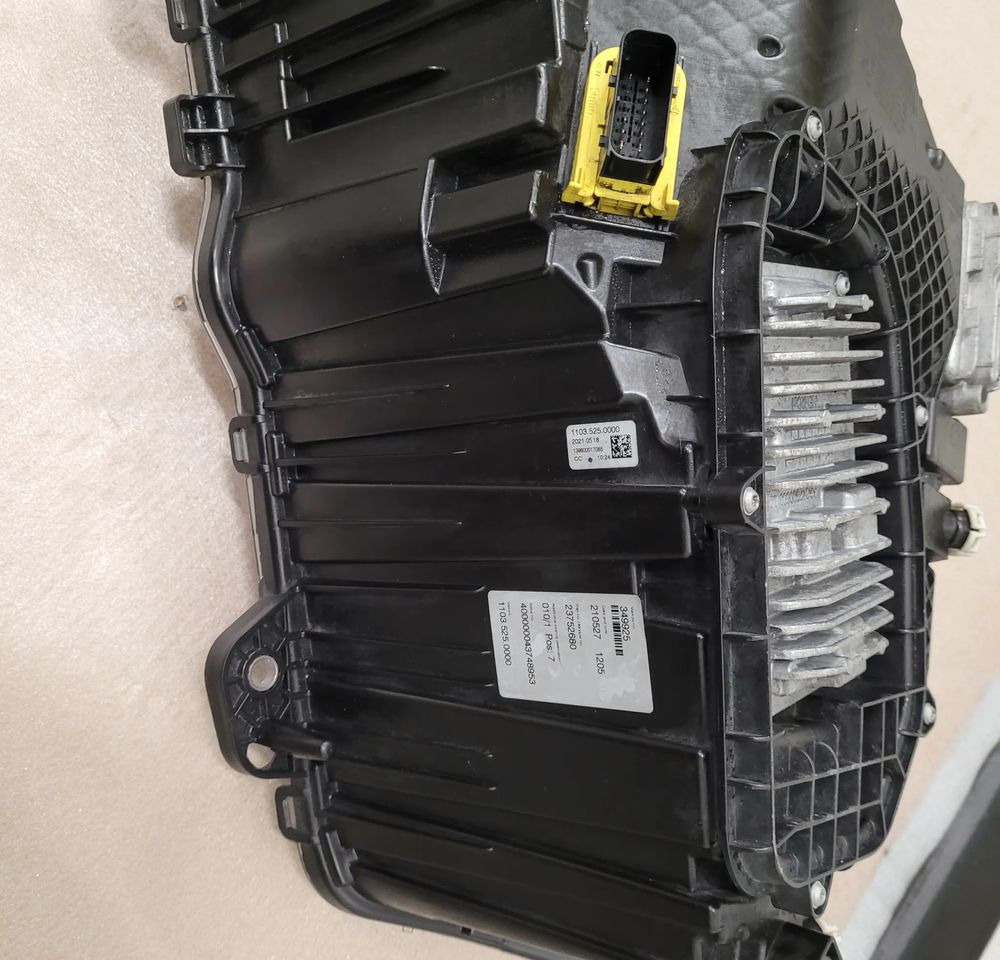 LAMPA LED VOLVO FH5 ORYGINAŁ LH. 23752680 - Светлина/ Осветление за Камион: снимка 4 LAMPA LED VOLVO FH5 ORYGINAŁ LH. 23752680 - Светлина/ Осветление за Камион: снимка 4