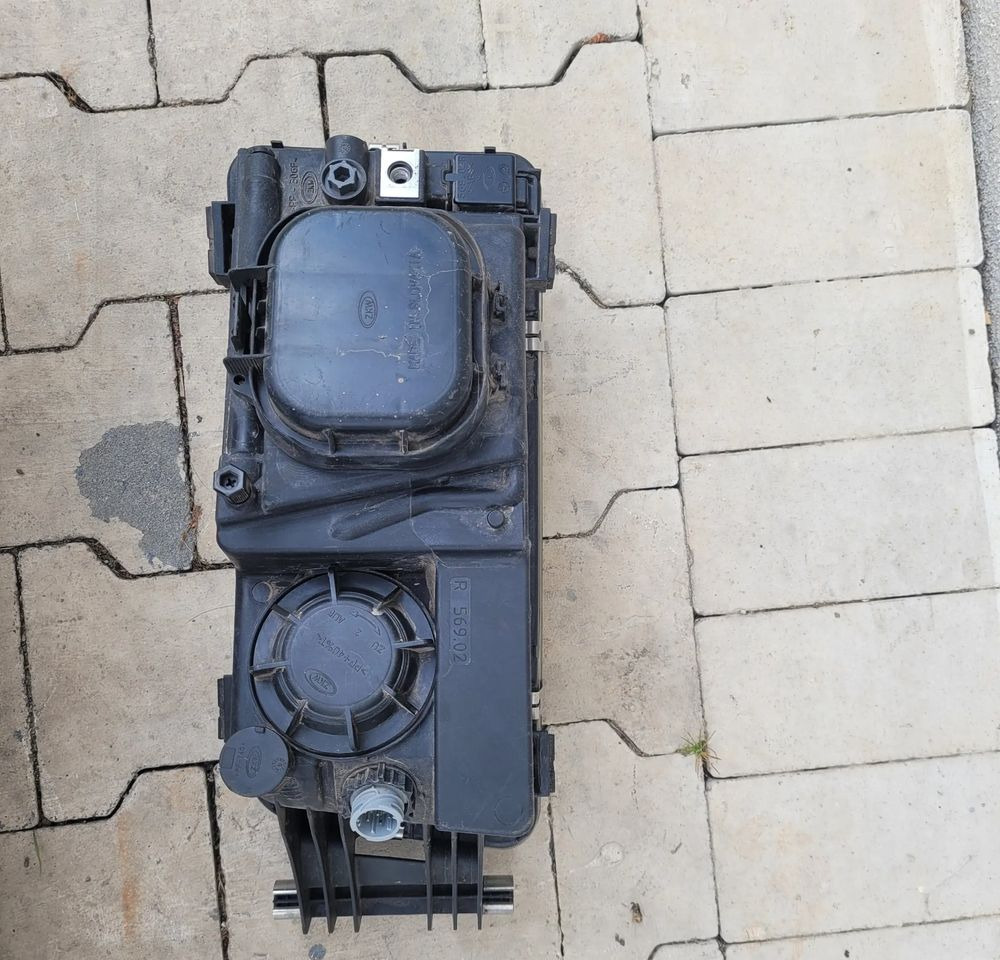 LAMPA MAN TGL E6 PRAWA ORYGINAŁ 81.25101-6638 - Светлина/ Осветление за Камион: снимка 2 LAMPA MAN TGL E6 PRAWA ORYGINAŁ 81.25101-6638 - Светлина/ Осветление за Камион: снимка 2