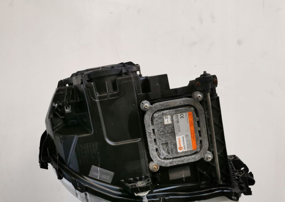 LAMPA MERCEDES ACTROS ANTOS XENON mp4 A9608202639 - Преден фар за Камион: снимка 3 LAMPA MERCEDES ACTROS ANTOS XENON mp4 A9608202639 - Преден фар за Камион: снимка 3