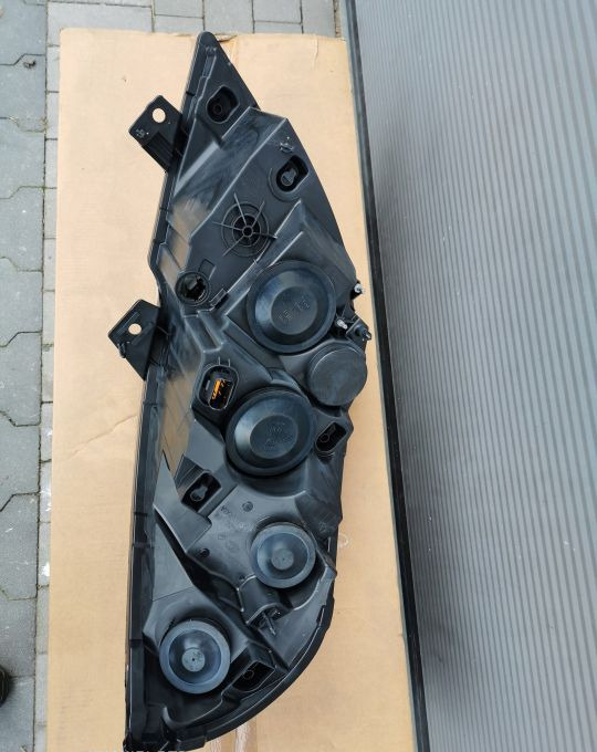 LAMPA RENAULT MASTER 3 LH 1ER010117-09 NOWY ORYG. - Преден фар за Лекотоварен автомобил: снимка 2 LAMPA RENAULT MASTER 3 LH 1ER010117-09 NOWY ORYG. - Преден фар за Лекотоварен автомобил: снимка 2