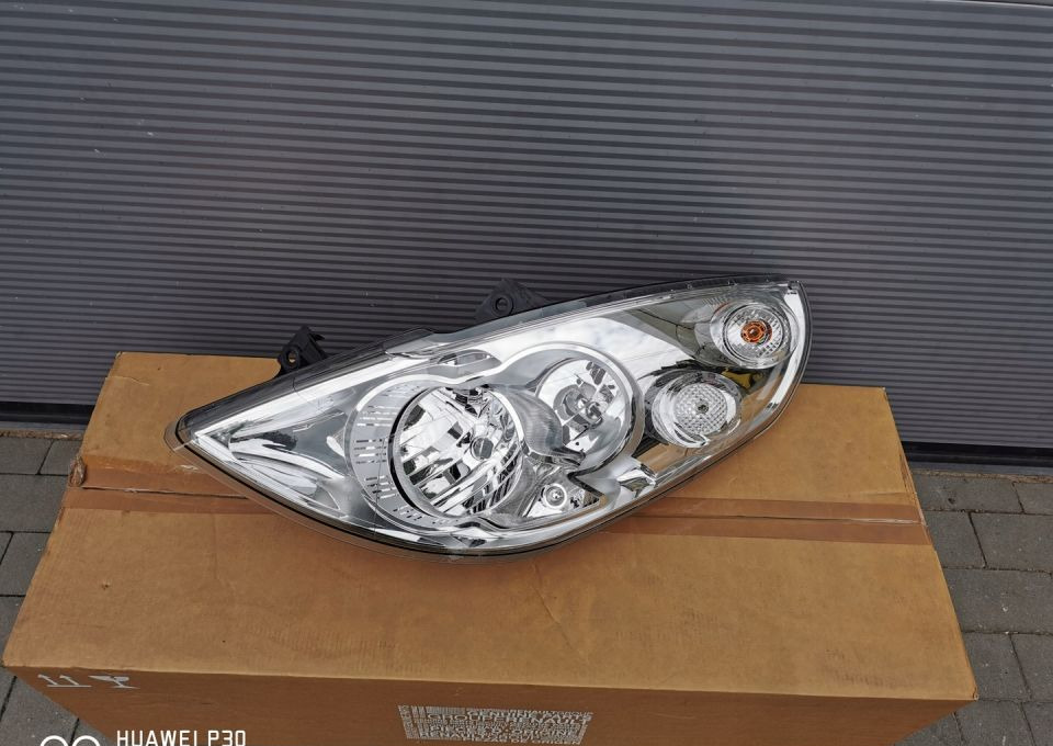 LAMPA RENAULT MASTER 3 LH 1ER010117-09 NOWY ORYG. - Преден фар за Лекотоварен автомобил: снимка 1 LAMPA RENAULT MASTER 3 LH 1ER010117-09 NOWY ORYG. - Преден фар за Лекотоварен автомобил: снимка 1