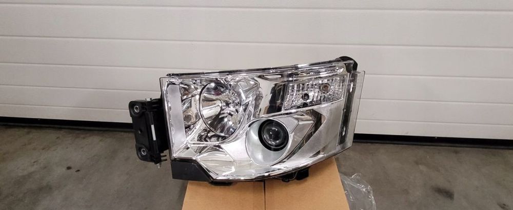 LAMPA RENAULT RANGE T NOWY ORYGINAŁ LEWA - Преден фар за Камион: снимка 1 LAMPA RENAULT RANGE T NOWY ORYGINAŁ LEWA - Преден фар за Камион: снимка 1