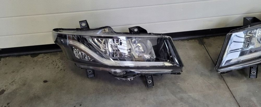 LAMPY IVECO S WAY KOMPLET ORYGINAŁ - Преден фар: снимка 3 LAMPY IVECO S WAY KOMPLET ORYGINAŁ - Преден фар: снимка 3