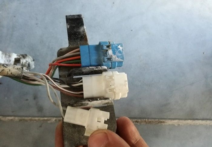 LUSTERKO IVECO EUROCARGO ELEKTRYCZNE LH. ORYGINAŁ - Огледало за задно виждане: снимка 3 LUSTERKO IVECO EUROCARGO ELEKTRYCZNE LH. ORYGINAŁ - Огледало за задно виждане: снимка 3