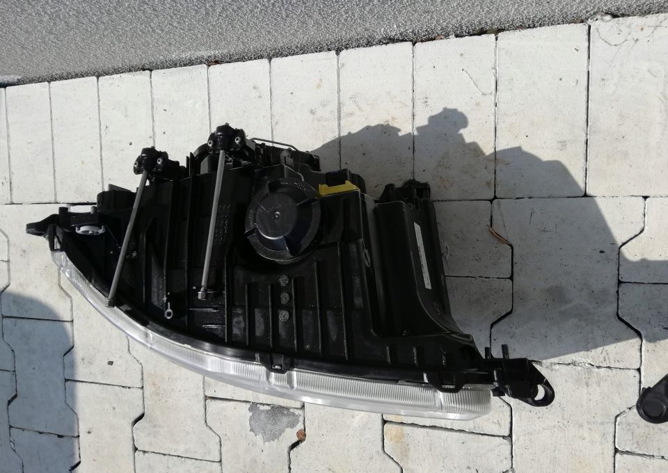 Lampy MERCEDES ACTROS Mp4 Antos ORYGINAŁ - Преден фар за Камион: снимка 4 Lampy MERCEDES ACTROS Mp4 Antos ORYGINAŁ - Преден фар за Камион: снимка 4