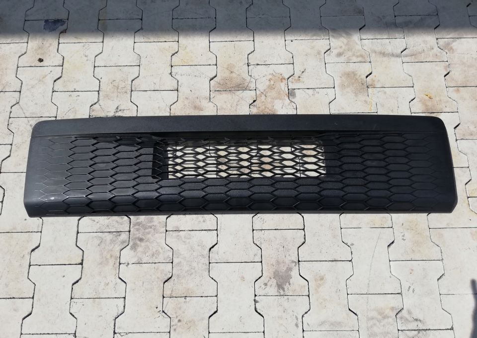 MASKA GRILL ATRAPA VOLVO FL FE 82523575 NOWY ORYG. - Капо: снимка 1 MASKA GRILL ATRAPA VOLVO FL FE 82523575 NOWY ORYG. - Капо: снимка 1