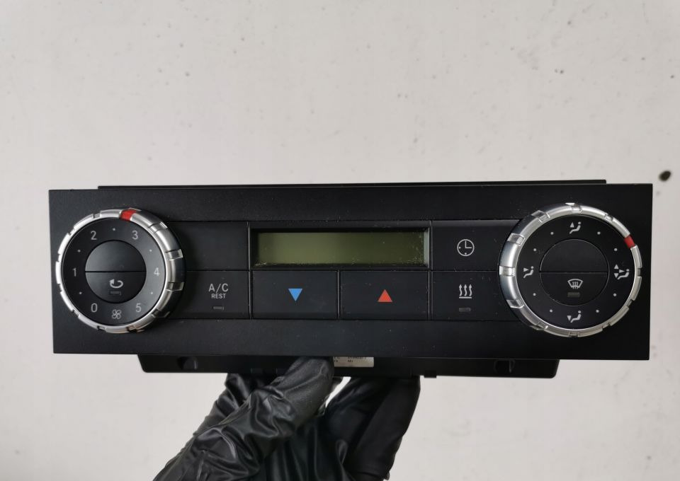 PANEL KLIMATYZACJI ACTROS MP4 A9604467928 - Част от климатичната система за Камион: снимка 1 PANEL KLIMATYZACJI ACTROS MP4 A9604467928 - Част от климатичната система за Камион: снимка 1