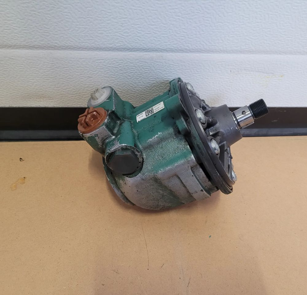 POMPA WSPOMAGANIA VOLVO FH4 OM 22204184 CHWALIM116 - Помпа на хидроусилвателя за Камион: снимка 1 POMPA WSPOMAGANIA VOLVO FH4 OM 22204184 CHWALIM116 - Помпа на хидроусилвателя за Камион: снимка 1