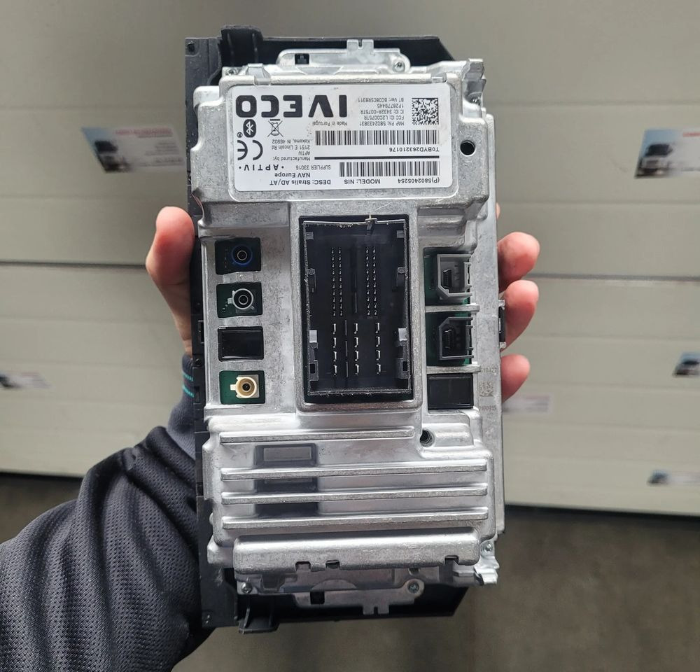 RADIO NAWIGACJA IVECO STRALIS 5802405254 - Кабина и интериор за Камион: снимка 3 RADIO NAWIGACJA IVECO STRALIS 5802405254 - Кабина и интериор за Камион: снимка 3