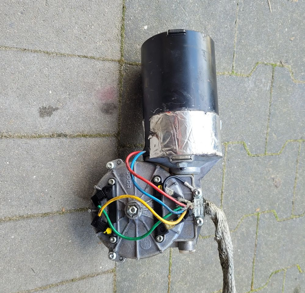 SILNICZEK WYCIERACZEK AUTOBUS DOGA CHWALIM116 - Чистачка за Камион: снимка 1 SILNICZEK WYCIERACZEK AUTOBUS DOGA CHWALIM116 - Чистачка за Камион: снимка 1