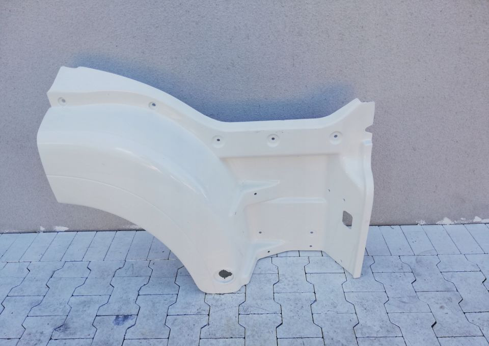 STOPNICA MAN TGS TGA ROBOCZY WASKA KABINA RH. - Cтъпало за Камион: снимка 1 STOPNICA MAN TGS TGA ROBOCZY WASKA KABINA RH. - Cтъпало за Камион: снимка 1